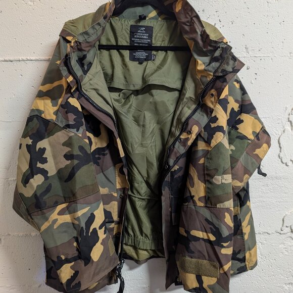 ROTHCO Men’s M 2ND GENERATION ECWCS PARKA CAMO EXTREME COLD WEATHER COAT M - Picture 2 of 5